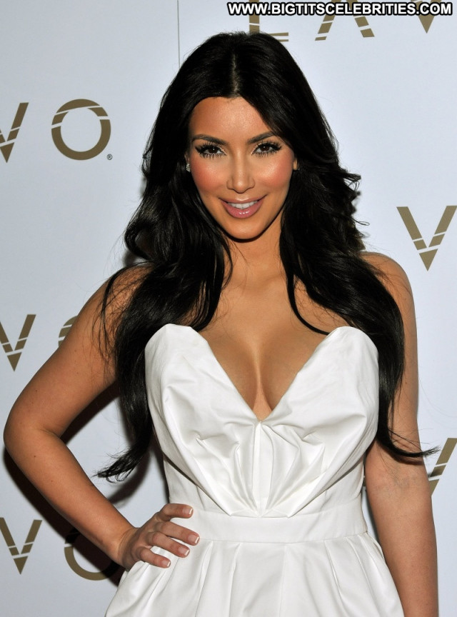Kim Kardashian Celebrity Posing Hot Babe Beautiful Actress Female Hd