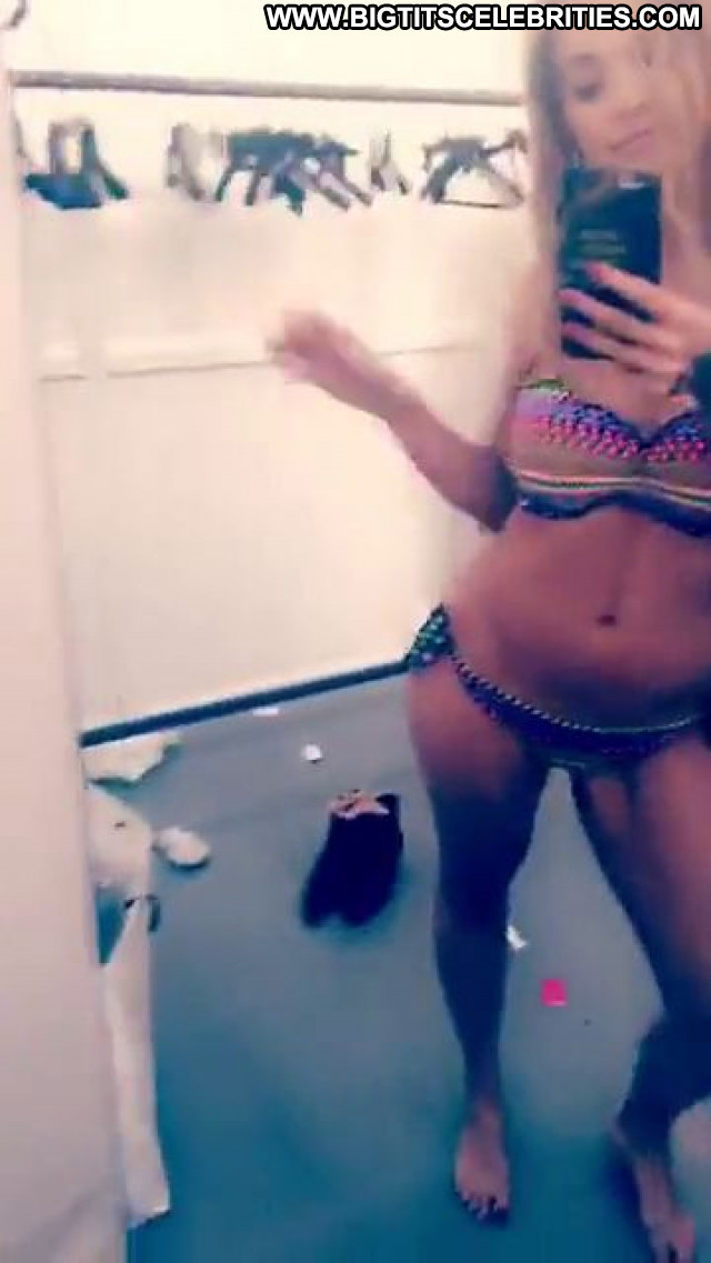Rita Ora No Source Babe Posing Hot British Singer Celebrity Sexy