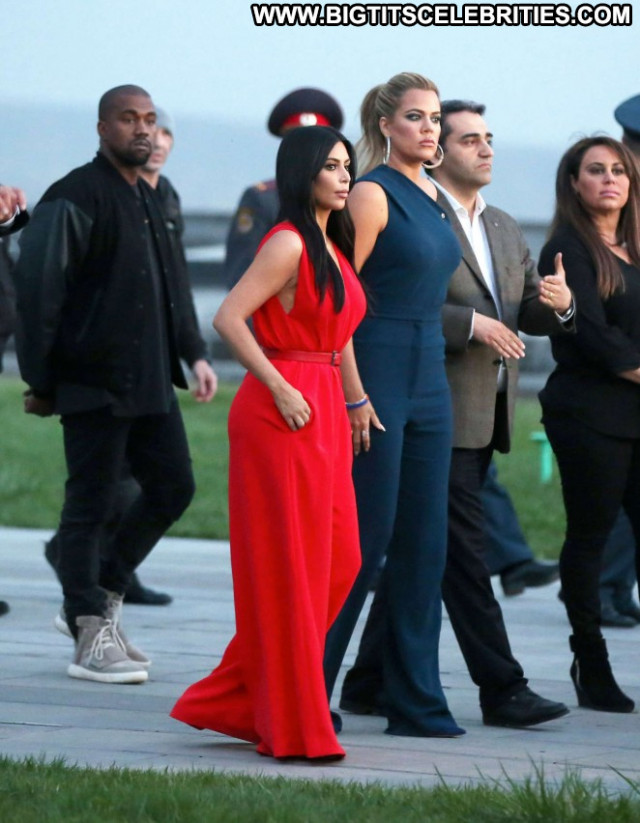Kim Kardashian Posing Hot Paparazzi Babe Armenia Celebrity Beautiful