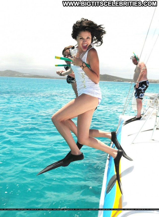 Selena Gomez Bikini Paparazzi Posing Hot Photoshoot Beautiful