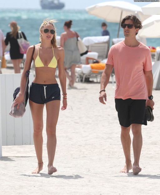 Candice Swanepoel Hot Sexy Straight Cute Sensual Beautiful Celebrity Sultry