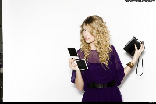 Taylor Swift Straight Sensual Celebrity Hot Pretty Posing Hot Stunning Cute