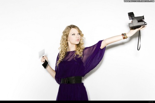 Taylor Swift Straight Sensual Celebrity Hot Pretty Posing Hot Stunning Cute