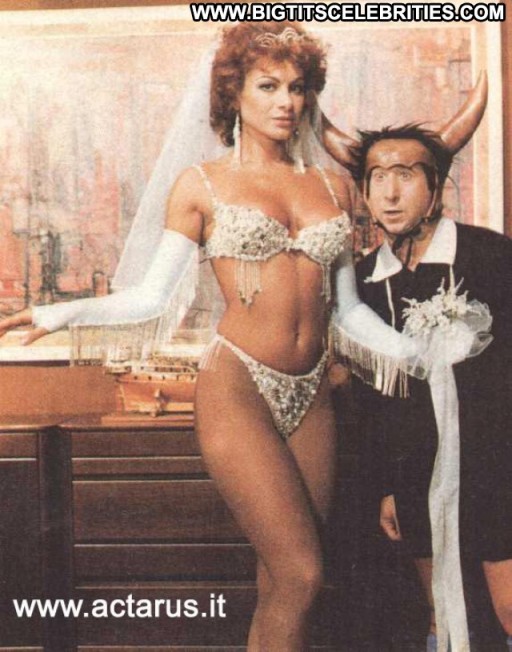 Carmen Russo Brunette Pretty Straight Celebrity Sultry Stunning International Big Tits