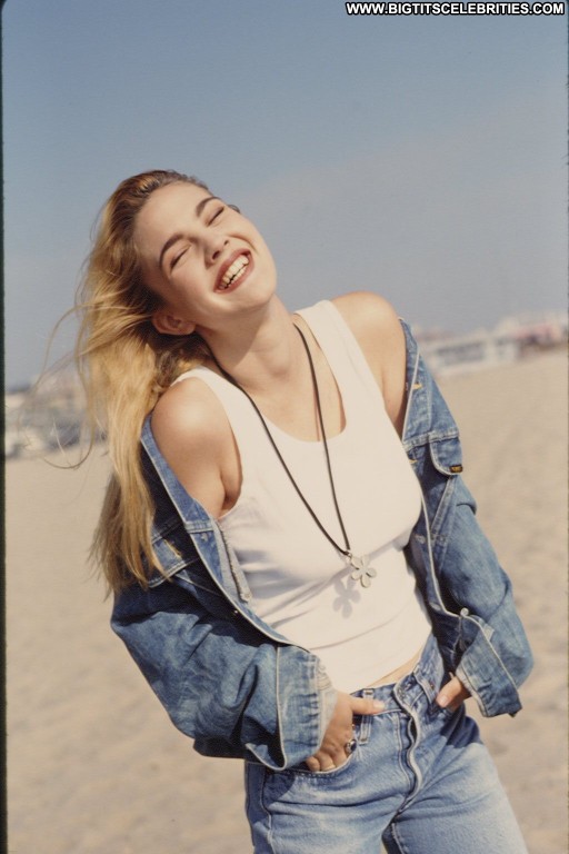 Drew Barrymore Hot Nice Pretty Celebrity Big Tits Blonde Straight Gorgeous