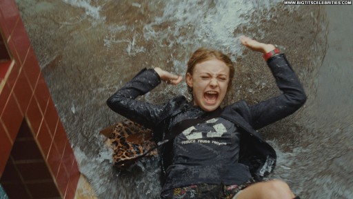 Dakota Fanning Blonde Celebrity Straight Sexy Hot Sultry Skinny Small Tits