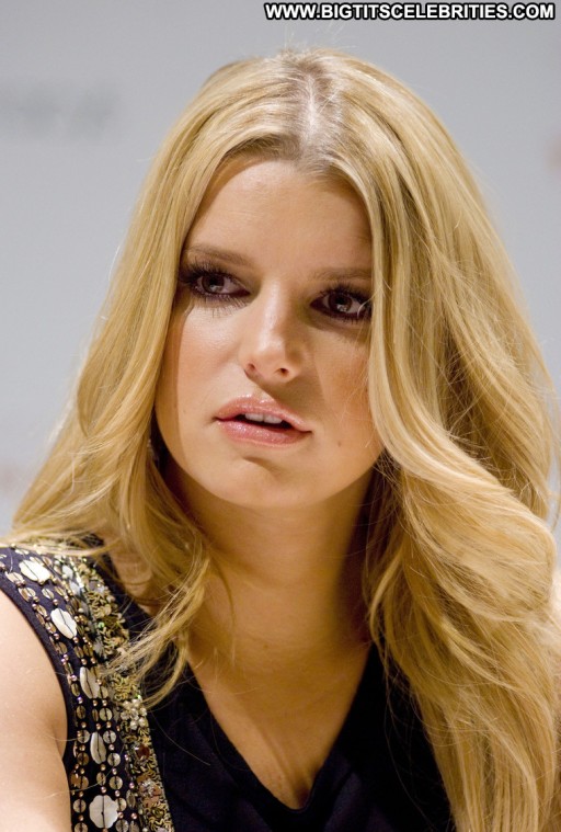 Jessica Simpson Straight Babe Celebrity Beautiful Posing Hot
