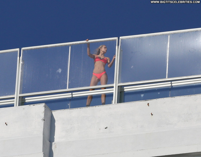 Hannah Ferguson No Source Bikini Candids Photoshoot Celebrity