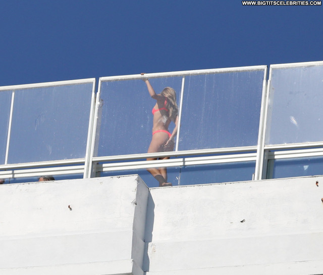 Hannah Ferguson No Source Candids Beautiful Posing Hot Babe Bikini