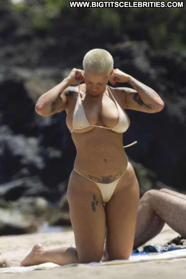 Amber Rose No Source Topless Babe Beautiful Candids Celebrity Posing