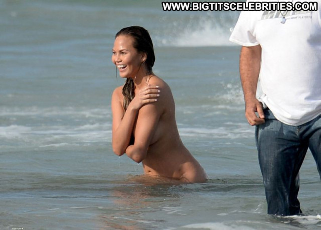 Chrissy Teigen No Source Babe Photoshoot Nude Posing Hot Beautiful