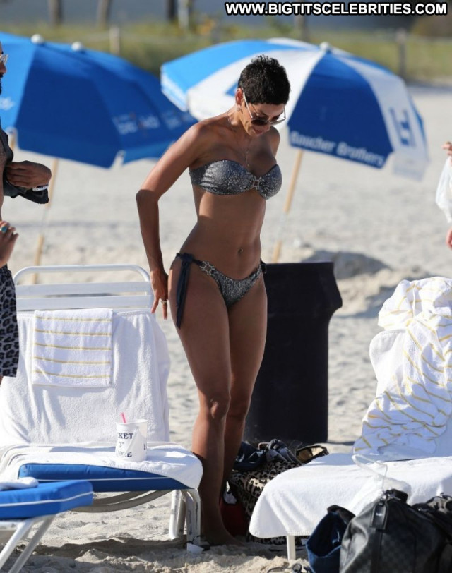 Nicole Murphy The Beach Beach Babe Candids Celebrity Posing Hot