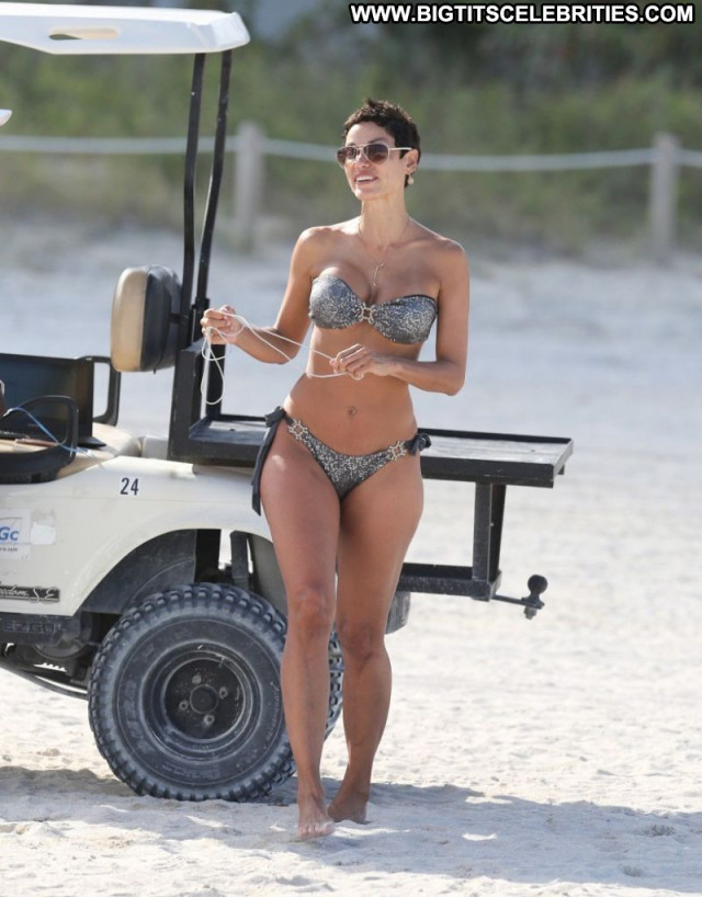 Nicole Murphy The Beach Celebrity Beach Candids Beautiful Bikini Babe