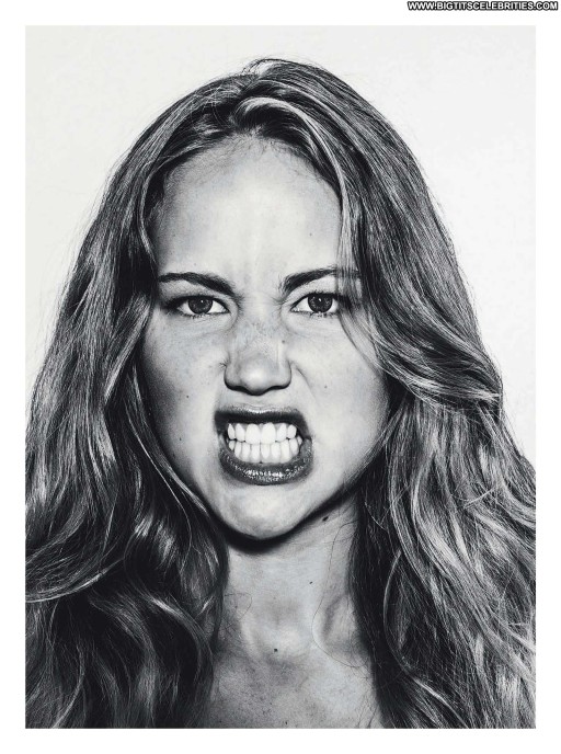 Jennifer Lawrence Celebrity Babe Beautiful Straight Posing Hot