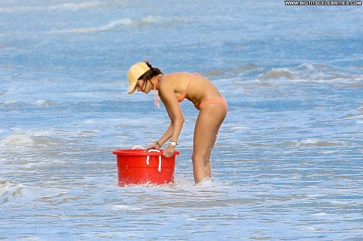 Alessandra Beautiful Celebrity Babe Posing Hot Straight