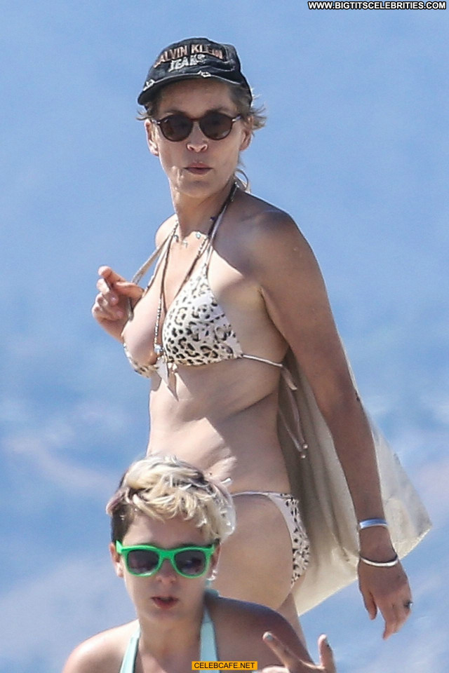 Sharon Stone No Source Celebrity Beautiful Babe Posing Hot Tit Slip