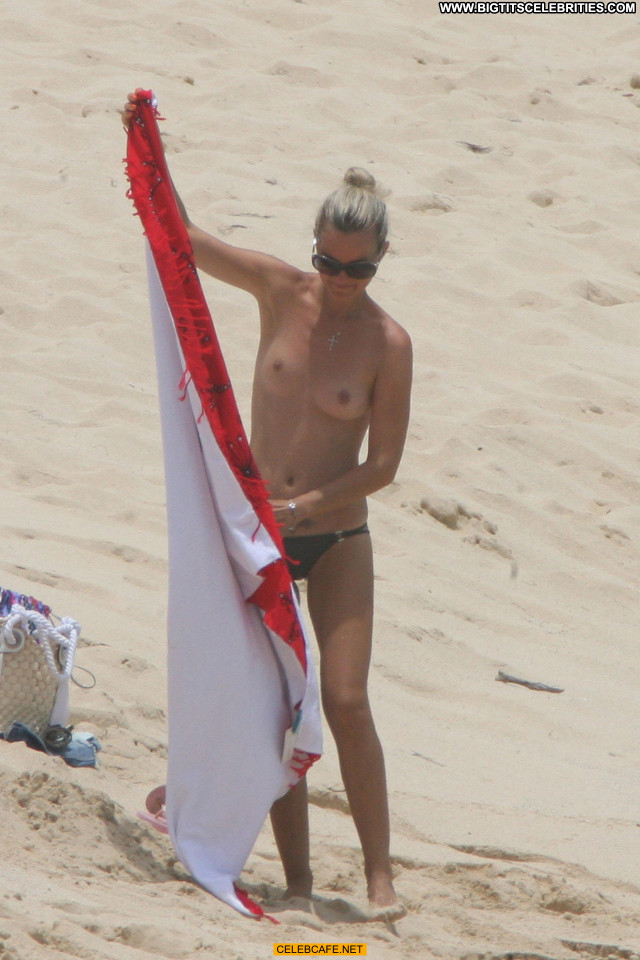 Laeticia Hallyday No Source Topless Babe Toples Celebrity Beautiful