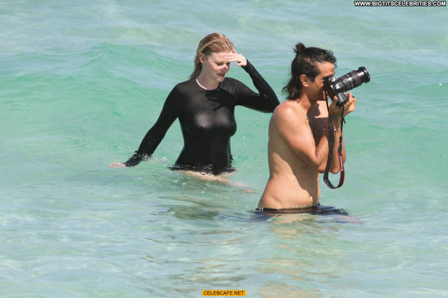 Lara Stone Miami Beach Beautiful Babe Topless Posing Hot Celebrity