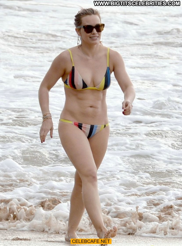 Hilary Duff No Source Celebrity Posing Hot Beach Beautiful Babe Bikini
