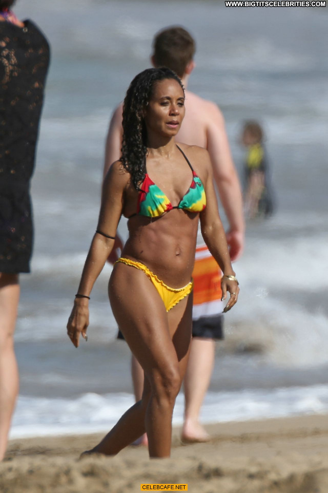 Jada Pinkett Smith No Source Celebrity Beautiful Bikini Hawaii Babe