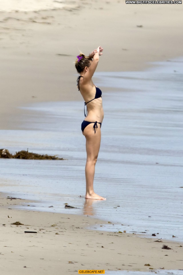 Kate Hudson No Source Posing Hot Malibu Beach Celebrity Babe Bikini
