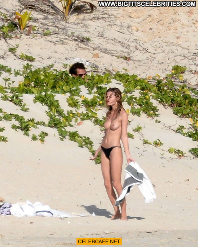 Edita Vilkeviciute No Source Posing Hot Beach Babe Nude Celebrity