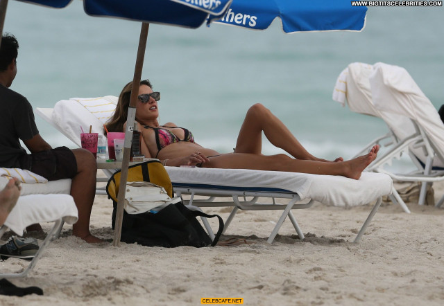Alessandra Ambrosio Miami Beach Babe Posing Hot Beach Celebrity