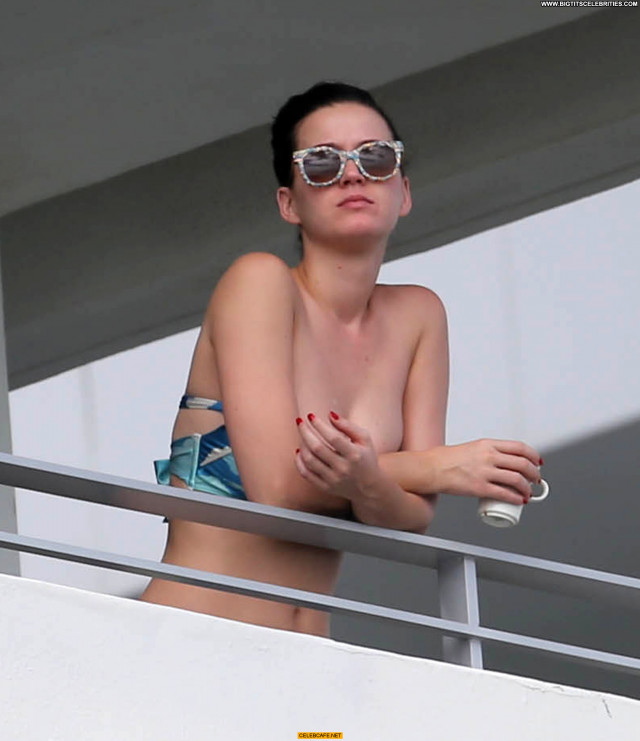 Katy Perry No Source Celebrity Bikini Hotel Balcony Hot Posing Hot