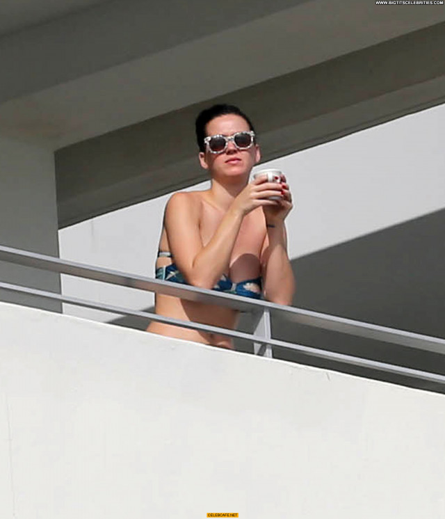 Katy Perry No Source Balcony Hotel Posing Hot Bikini Babe Hot