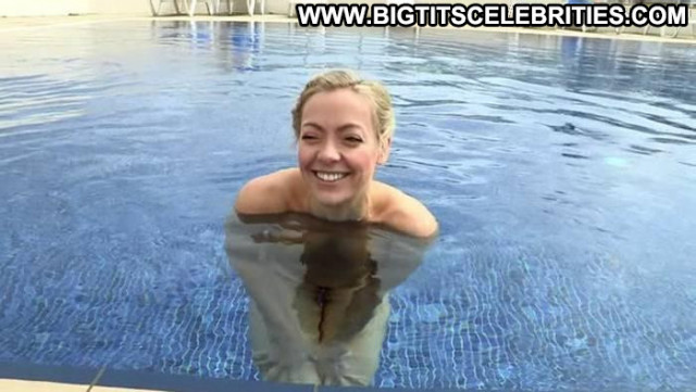 Cherry Healey Full Frontal Underwear Toples Bus Big Tits Posing Hot
