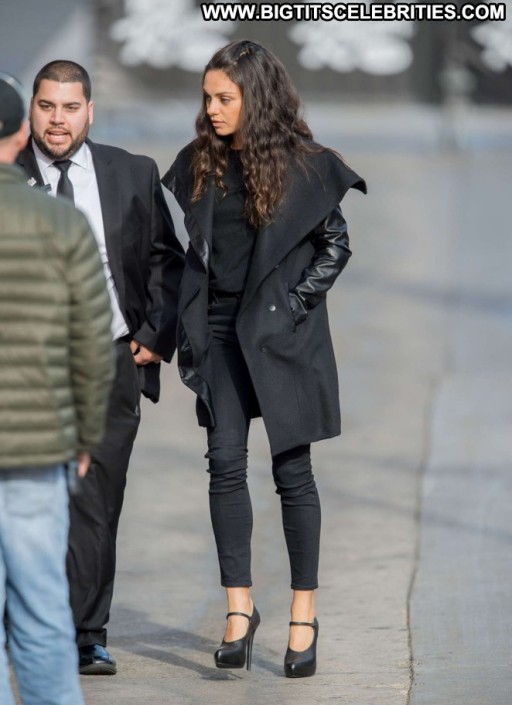 Mila Kunis Babe Celebrity Paparazzi Live Straight Posing Hot Beautiful