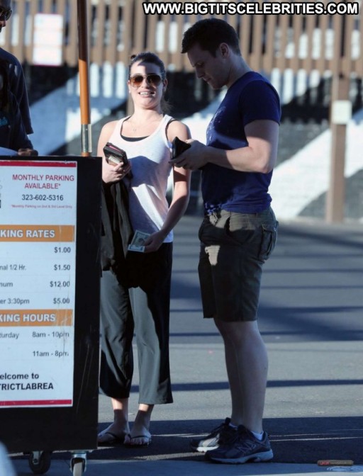 Lea Michele Angel Straight Posing Hot Celebrity Paparazzi Babe Beautiful Los Angeles