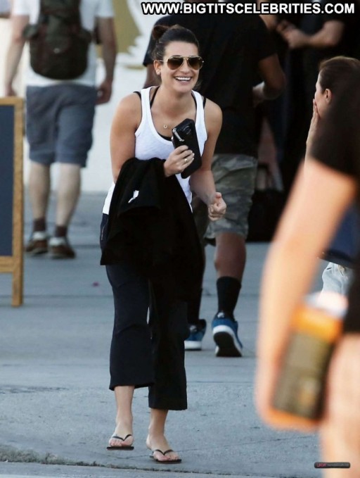 Lea Michele Angel Straight Posing Hot Celebrity Paparazzi Babe Beautiful Los Angeles