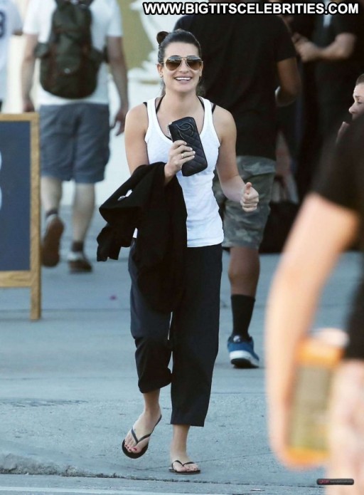 Lea Michele Angel Straight Posing Hot Celebrity Paparazzi Babe Beautiful Los Angeles