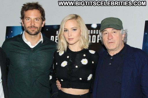 Jennifer Lawrence Paparazzi Straight Beautiful Nyc Posing Hot Celebrity Babe