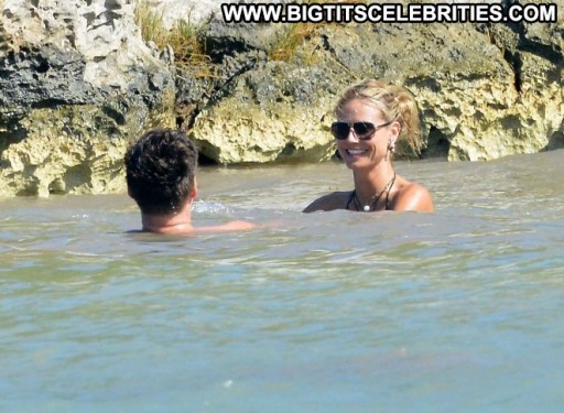 Heidi Klum Babe Beach Bar Celebrity Paparazzi Bikini Beautiful Straight Posing Hot