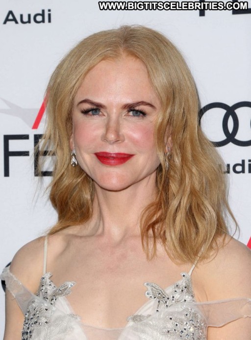 Nicole Kidman Hollywood Babe Beautiful Paparazzi Celebrity Posing Hot Straight