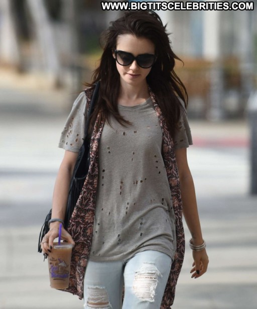 Lily Collins Paparazzi Celebrity Posing Hot West Hollywood Beautiful Hollywood Straight Babe