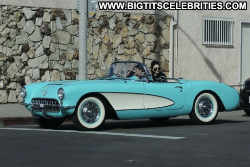 Kendall Jenner Posing Hot Los Angeles Beautiful Straight Angel Celebrity Paparazzi Babe