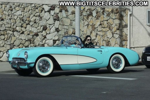 Kendall Jenner Posing Hot Los Angeles Beautiful Straight Angel Celebrity Paparazzi Babe