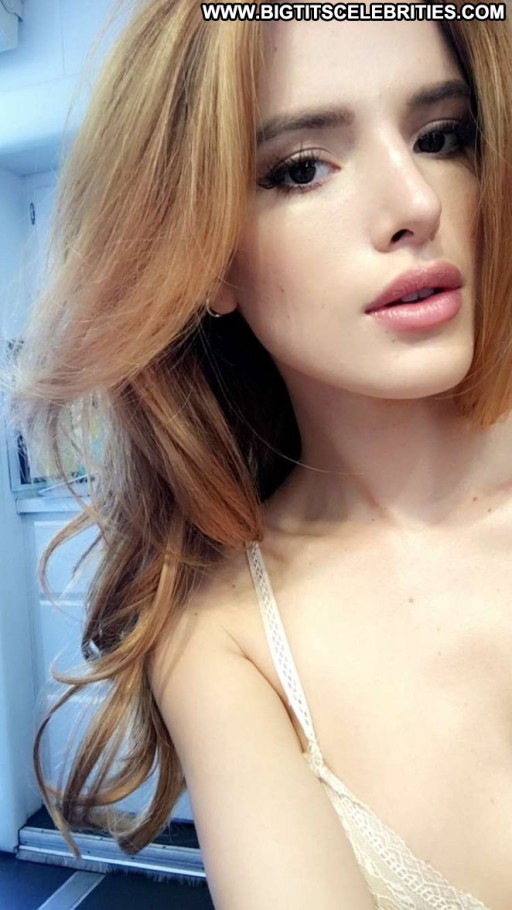 Bella Thorne Caucasian Celebrity Instagrammer Beautiful Blonde American Tweeter Female Adult Content Creator Babe Slim Body Straight Big Breasts Influencer