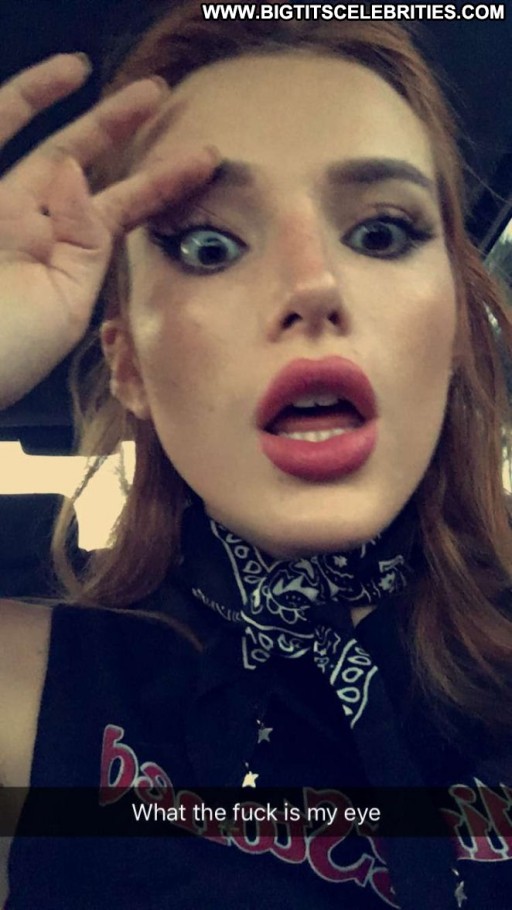 Bella Thorne Caucasian Celebrity Instagrammer Beautiful Blonde American Tweeter Female Adult Content Creator Babe Slim Body Straight Big Breasts Influencer
