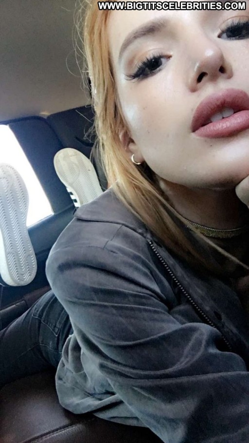 Bella Thorne Caucasian Celebrity Instagrammer Beautiful Blonde American Tweeter Female Adult Content Creator Babe Slim Body Straight Big Breasts Influencer