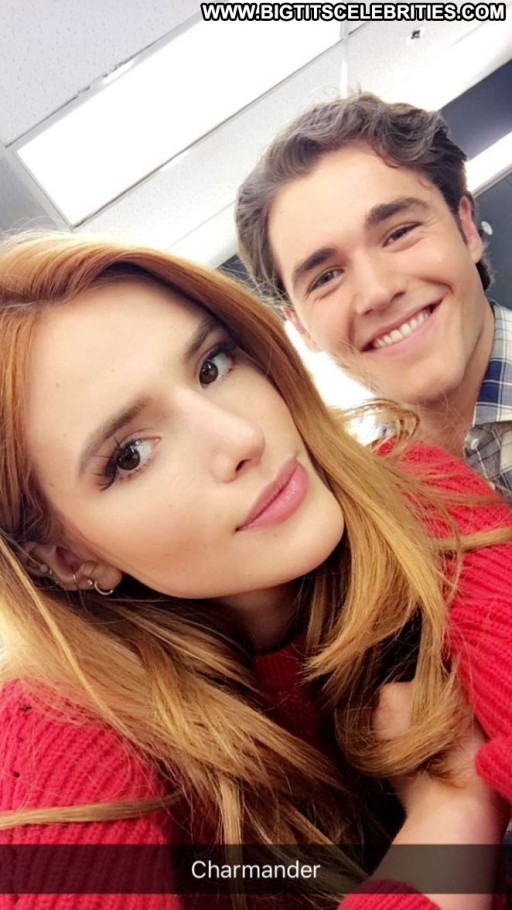 Bella Thorne Caucasian Celebrity Instagrammer Beautiful Blonde American Tweeter Female Adult Content Creator Babe Slim Body Straight Big Breasts Influencer