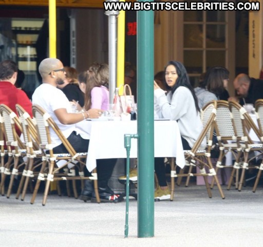 Karrueche Tran Paparazzi Posing Hot Beautiful Babe Straight Celebrity