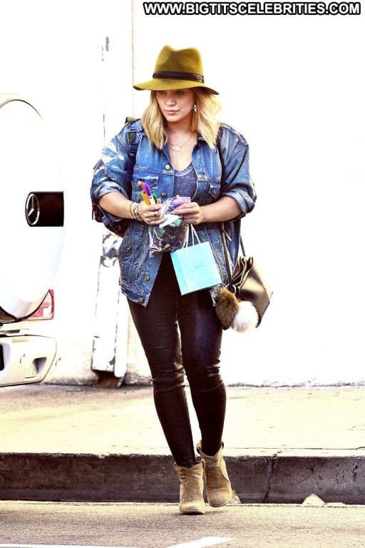 Hilary Duff Paparazzi Beautiful Posing Hot Straight Celebrity Shopping Babe