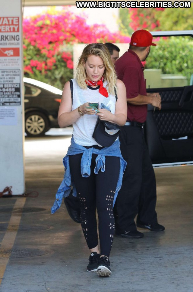 Hilary Duff West Hollywood Babe Gym Paparazzi Posing Hot Hollywood