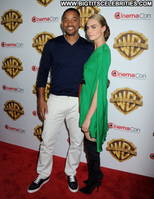 Cara Delevingne Paparazzi Celebrity Posing Hot Beautiful Straight Babe