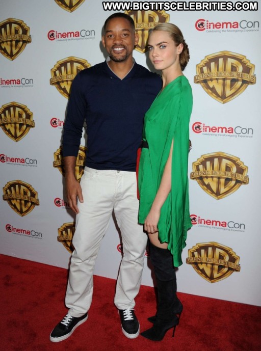 Cara Delevingne Paparazzi Celebrity Posing Hot Beautiful Straight Babe