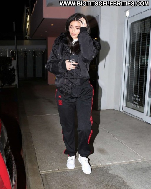 Kylie Jenner Posing Hot Celebrity Beautiful Babe Straight Paparazzi